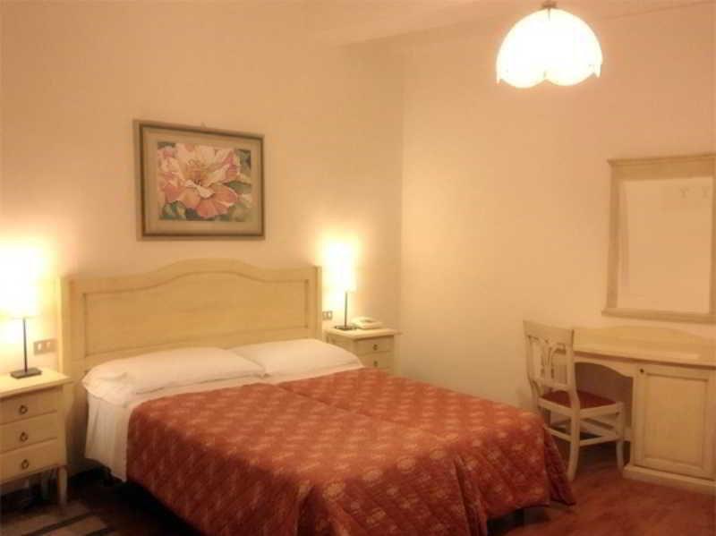 Hotel Umbria Perugia Bagian luar foto