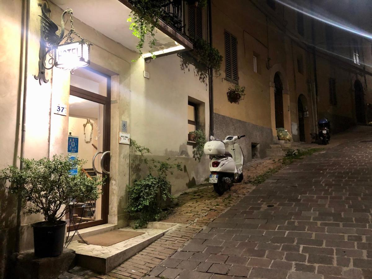 Hotel Umbria Perugia Bagian luar foto