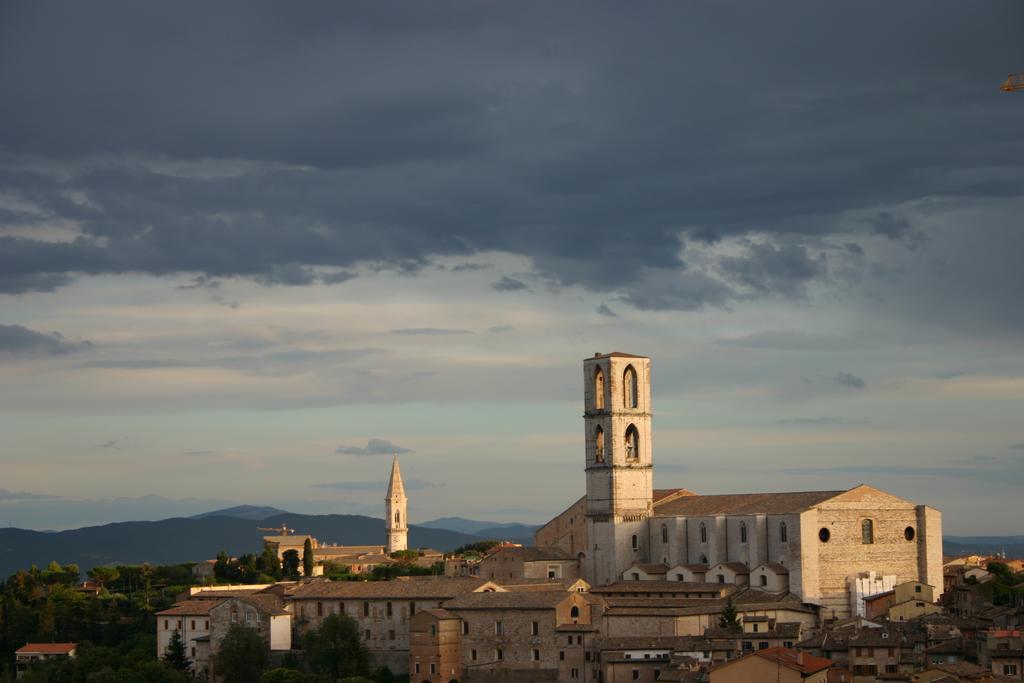 Hotel Umbria Perugia Bagian luar foto